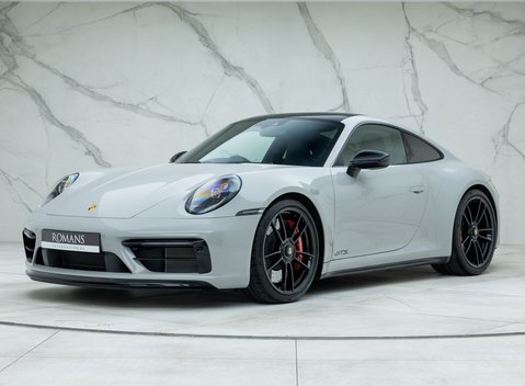 Porsche 911 Carrera GTS (992) 1