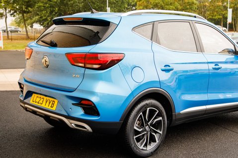 MG ZS EXCLUSIVE T-GDI 7