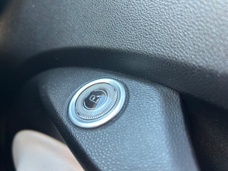 Fiat 500e C 42kWh La Prima Auto 2dr 21