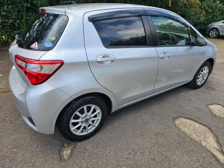 Toyota Yaris 1.5 VVT-h Icon Tech E-CVT Euro 6 (s/s) 5dr 57