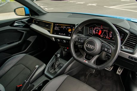 Audi A1 SPORTBACK TFSI S LINE