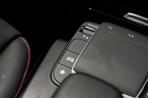 Mercedes-Benz A Class A 180 AMG LINE 35