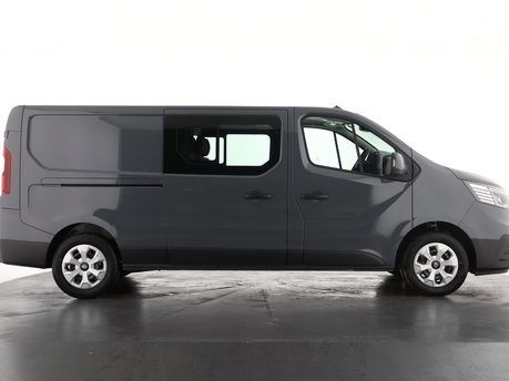 Renault Trafic LL30 Blue dCi 130 Advance Crew Van 4