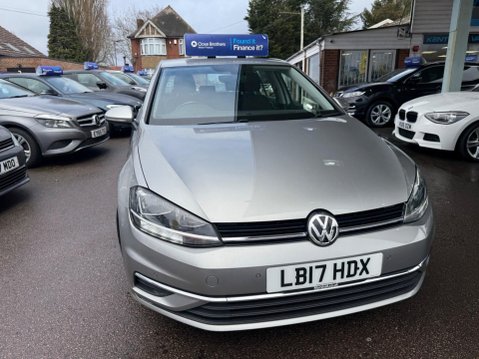Volkswagen Golf 1.0 TSI BlueMotion Tech SE Nav Euro 6 (s/s) 5dr 9