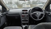 Vauxhall Astra 1.4i 16v Enjoy Hatchback 5dr Petrol Manual (167 g/km, 89 bhp) 17