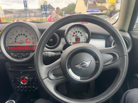 Mini Hatch 1.6 One Euro 5 3dr 10