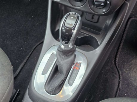 Vauxhall Corsa 1.4i ecoFLEX Design Hatchback 5dr Petrol Easytronic Euro 6 (s/s) (90 ps) 18