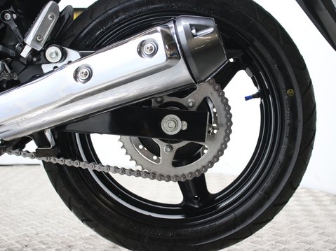 Suzuki Inazuma GW 250 FL5 22