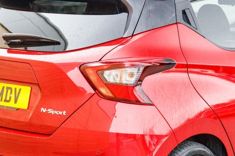 Nissan MICRA IG-T N-SPORT XTRONIC 9