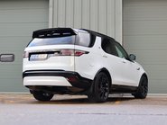 Land Rover Discovery R-DYNAMIC SE MHEV In RARE PEARL WHITE BLACK ROOF AND REAR SEATS  LOW MILES  4