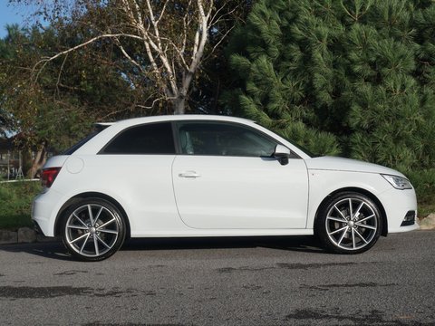 Audi A1 1.4 TFSI CoD Black Edition S Tronic Euro 6 (s/s) 3dr (Nav) 15