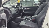 Nissan Qashqai 1.3 DIG-T Tekna SUV 5dr Petrol DCT Auto Euro 6 (s/s) (160 ps) 40