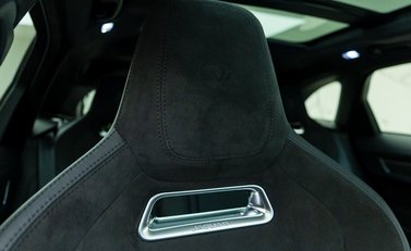 Jaguar F-Pace SVR 15