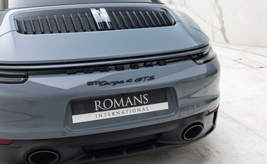 Porsche 911 Targa 4 GTS (992) 42