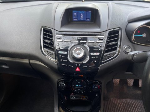 Ford Fiesta 1.0T EcoBoost Titanium Euro 6 (s/s) 5dr 23