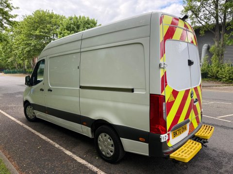 Mercedes-Benz Sprinter 2.1 316 CDI Progressive RWD L2 H2 Euro 6 (s/s) 5dr 3