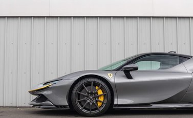 Ferrari SF90 Stradale 33