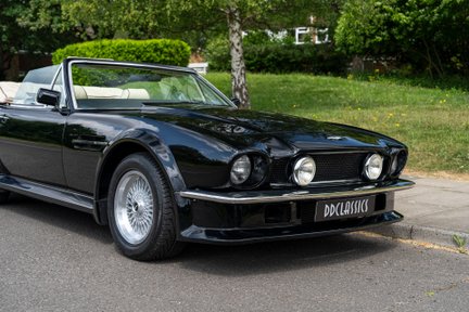 Aston Martin V8 Vantage Volante 11