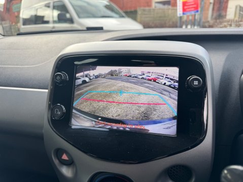 Toyota Aygo 1.0 VVT-I X-PLAY TSS 18