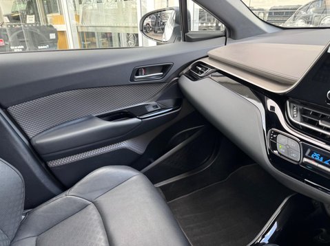 Toyota C-HR EXCEL 14