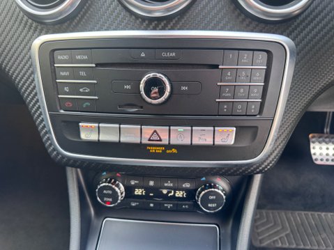 Mercedes-Benz A Class A 200 D AMG LINE PREMIUM 17