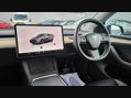 Tesla Model Y LONG RANGE AWD 14