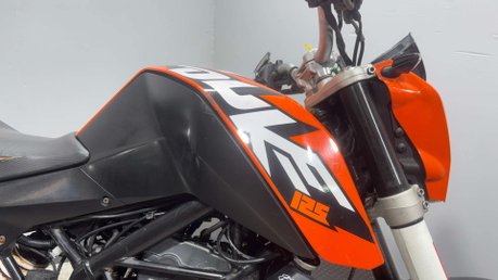 KTM Duke 2014 29K RUNNING PROJECT BIKE SUPERMOTO NAKED BIKE 125CC 15BHP 31