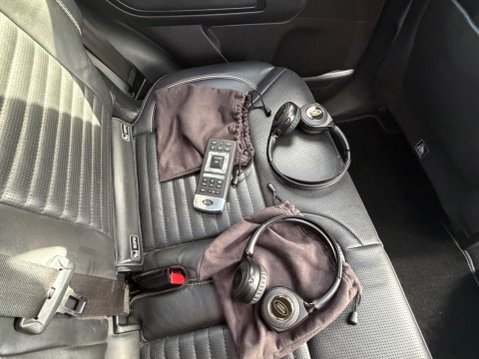 Land Rover Discovery 3.0 TD V6 First Edition SUV 5dr Diesel Auto 4WD Euro 6 (s/s) (258 ps) 11