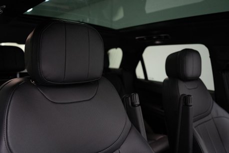 Land Rover Range Rover Sport 3.0 D300 MHEV Dynamic SE SUV 5dr Diesel Auto 4WD Euro 6 (s/s) (300 ps) 3