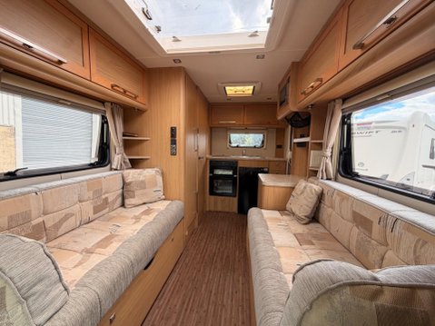 Elddis Majestic 9