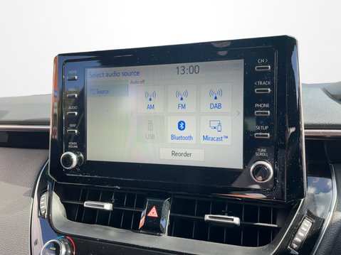 Toyota Corolla 1.8 VVT-i Hybrid Design 5dr CVT 30