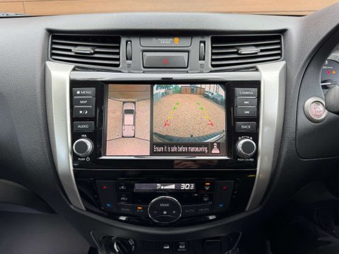 Nissan Navara 2.3 Navara N-Guard dCi 4WD 5dr 30
