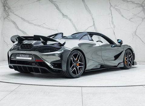 McLaren 765LT Spider 6
