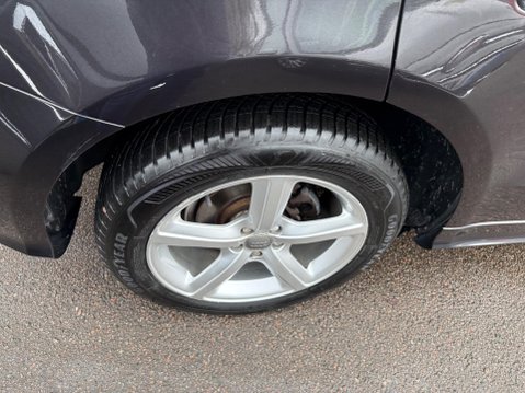 Audi Q5 2.0 TDI S line S Tronic quattro Euro 5 (s/s) 5dr 29