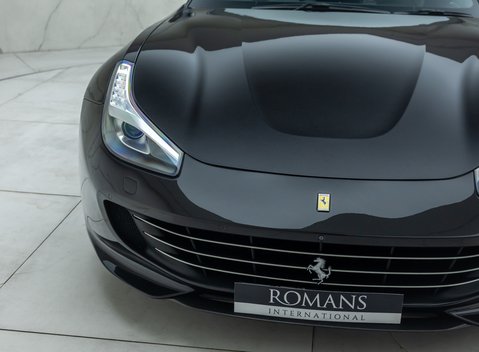Ferrari GTC4 Lusso V12 32