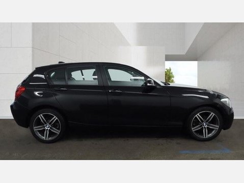BMW 1 Series 1.6 116i Sport Euro 5 (s/s) 5dr 4