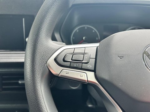 Volkswagen Caddy C20 TDI COMMERCE 18