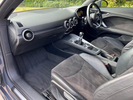 Audi TT 1.8 TFSI Sport Euro 6 (s/s) 3dr 28