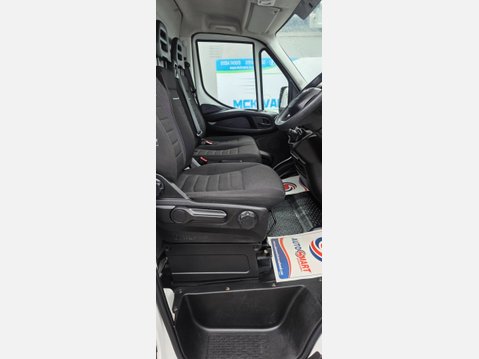 Iveco Daily 35s14 mwb 3520 2.3 135ps eu6 RWD 7