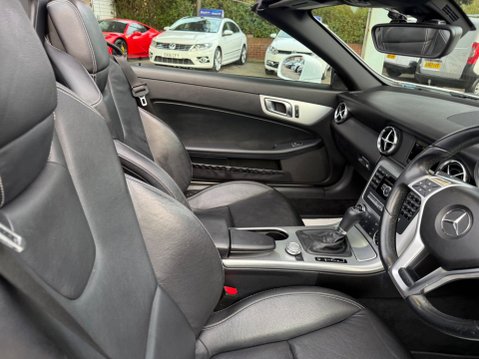 Mercedes-Benz SLK 1.8 SLK200 AMG Sport G-Tronic+ Euro 5 (s/s) 2dr 22