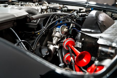 Aston Martin DBS V8 SERIES 1. EXTENSIVE HISTORY PORTFOLIO. 3-SPEED AUTO. CONOLLY INTERIOR. 51