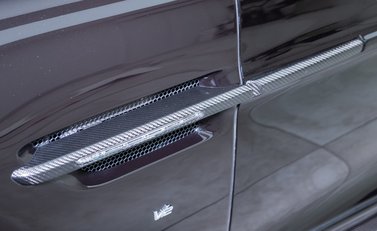 Aston Martin Vanquish S 30