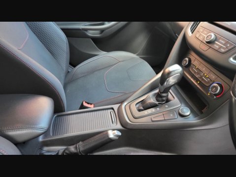 Ford Focus ST-LINE 36