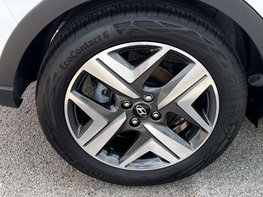 Hyundai BAYON 1.0 Bayon Premium TGDi MHEV Auto 5dr 13