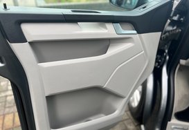 Volkswagen California BEACH 2.0 TDI AUTO CAMPERVAN 38