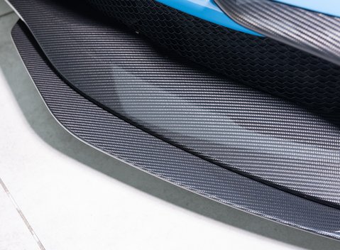 Aston Martin Vantage GT8 27