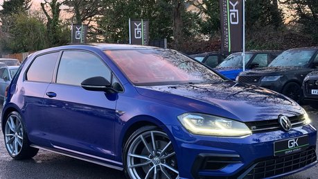 Volkswagen Golf R TSI DSG -DEMO +1 OWNER -AKRAPOVIC-EVERY EXTRA -PAN ROOF-PRO NAV-PRETORIAS 