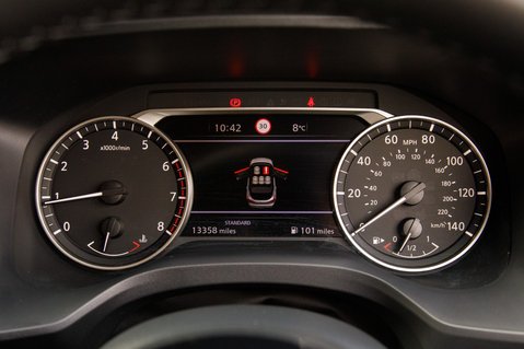 Nissan Qashqai DIG-T ACENTA PREMIUM MHEV 14