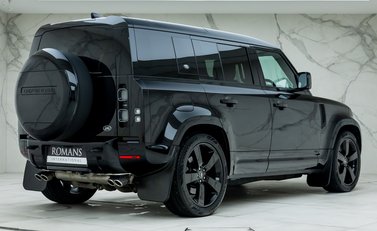 Land Rover Defender 110 V8 P525 3