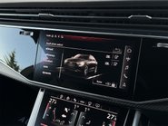 Audi Q8 RS TFSI QUATTRO VORSPRUNG MHEV 76